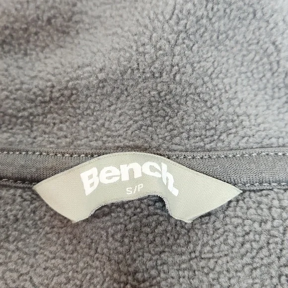 Zip-up Bench Sweater - Picture 9 of 16